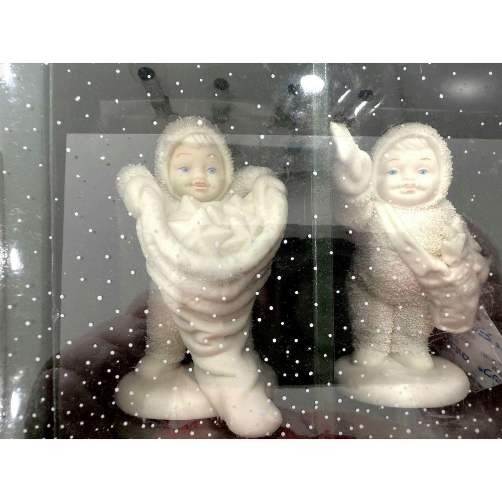 Dept 56 Wintertales of the Snowbabies "With Hugs + Kisses" Set of 2 #68813